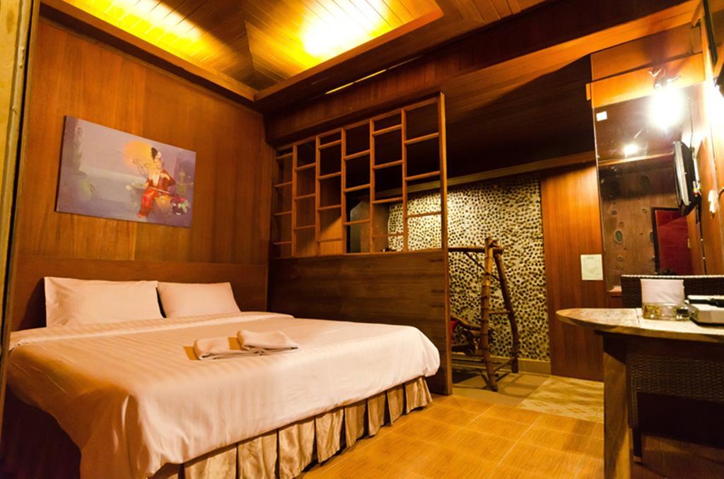 Eight Plus Hotel Bangkok Szoba fotó
