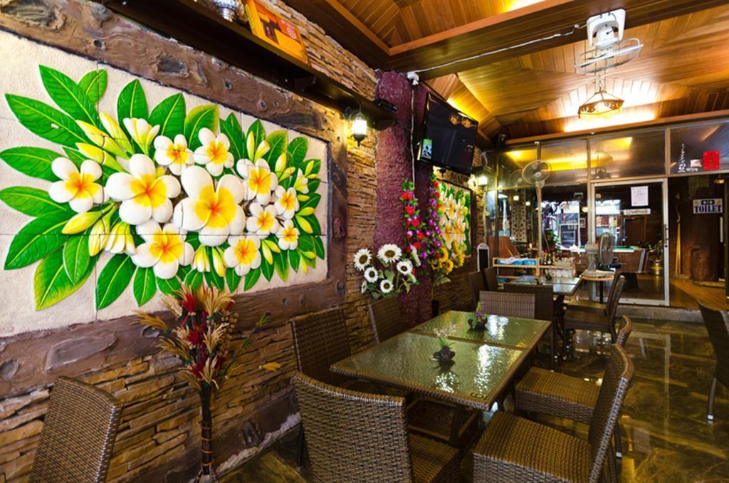 Eight Plus Hotel Bangkok Kültér fotó